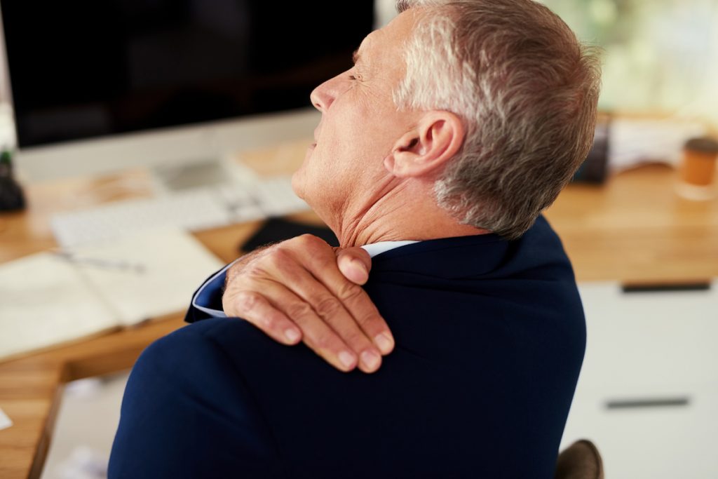 Can a chiropractor help with my shoulder pain?